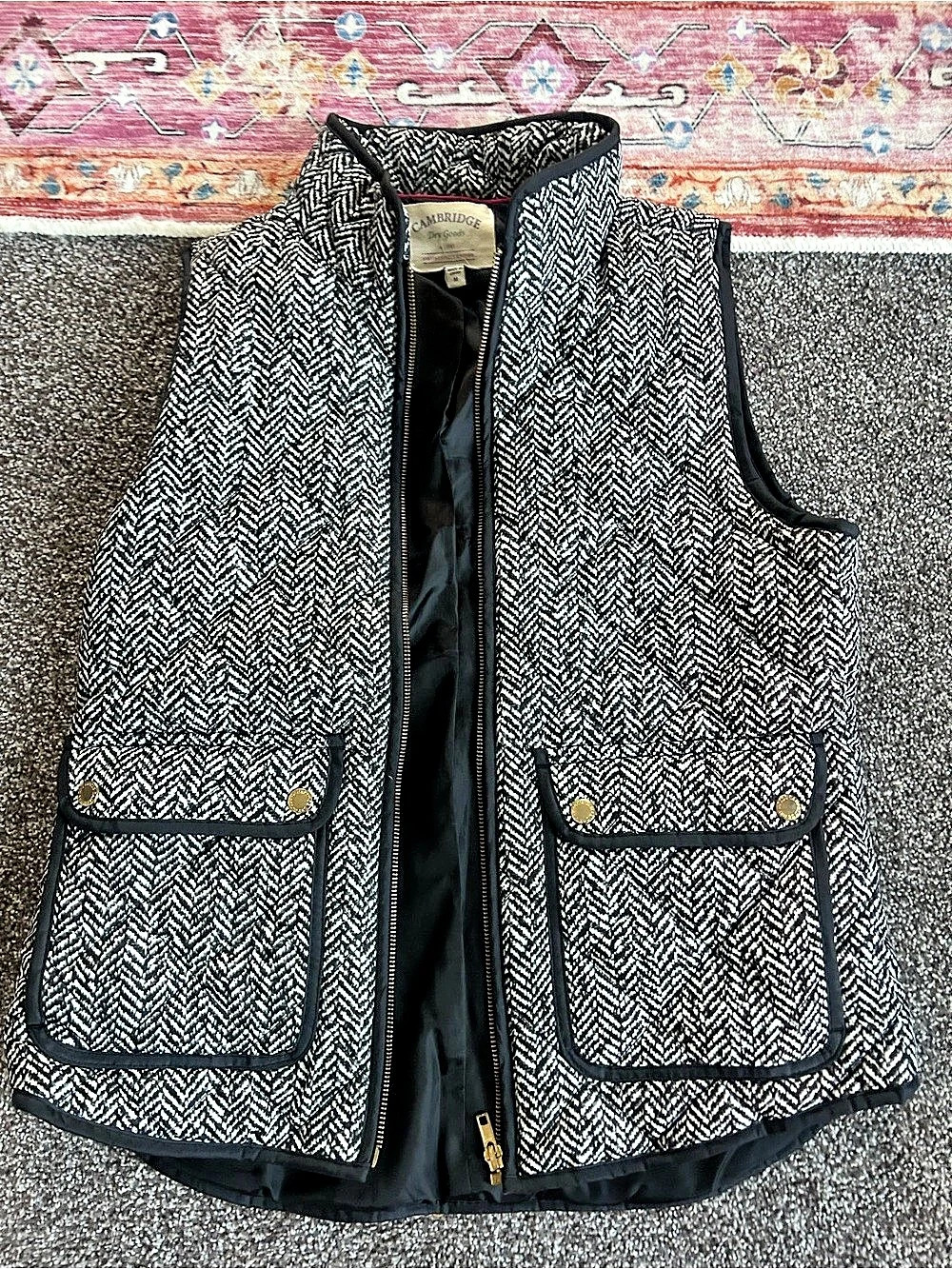 Cambridge Dry Goods Houndstooth Vest in Black & White